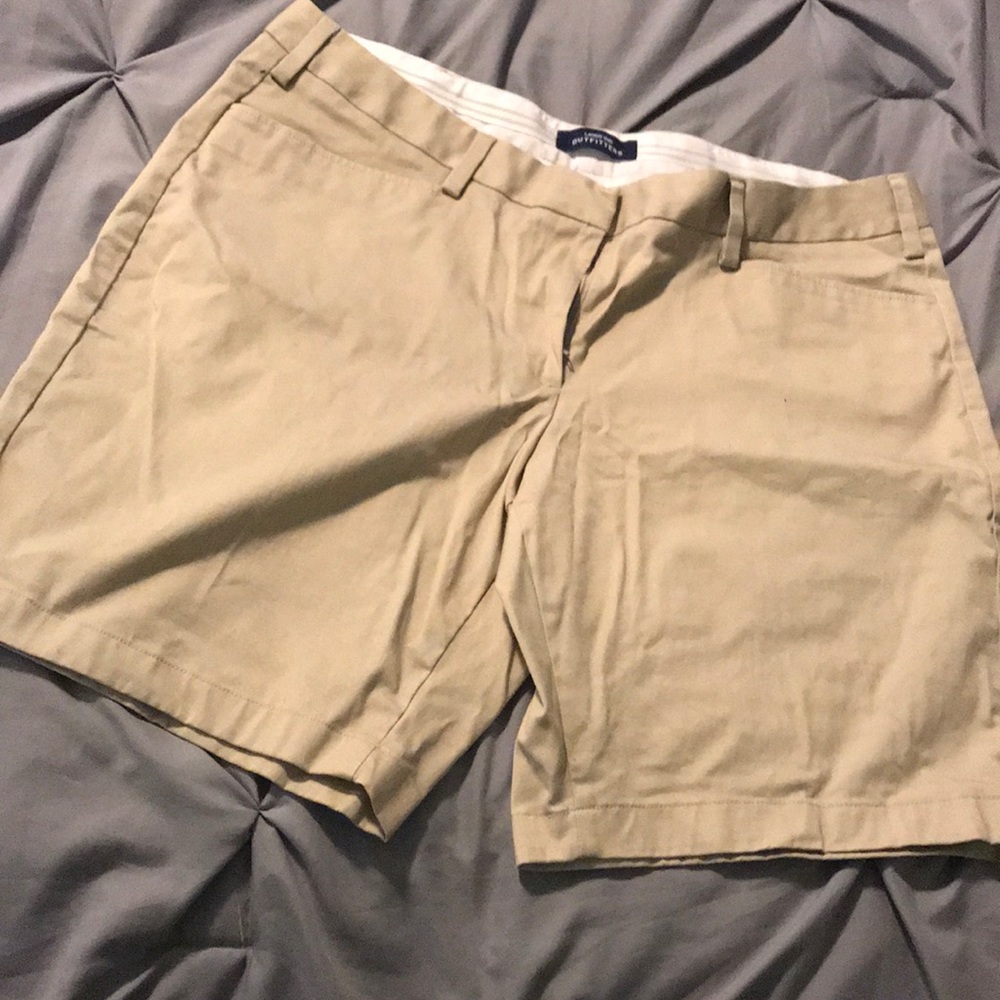 Lands end outfitters 18W beige